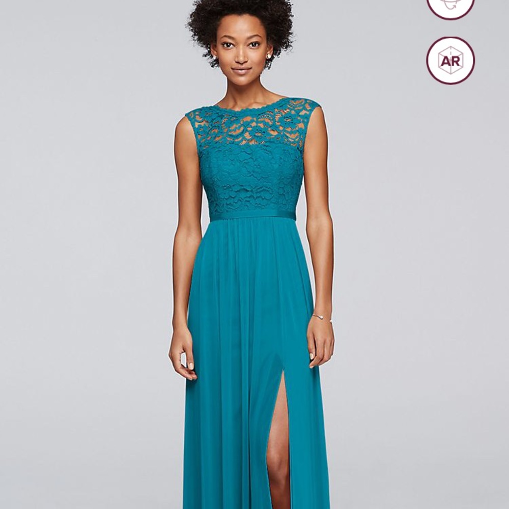 David’s Bridal OASIS bridesmaids dress. Size 4. Has been hemmed.
